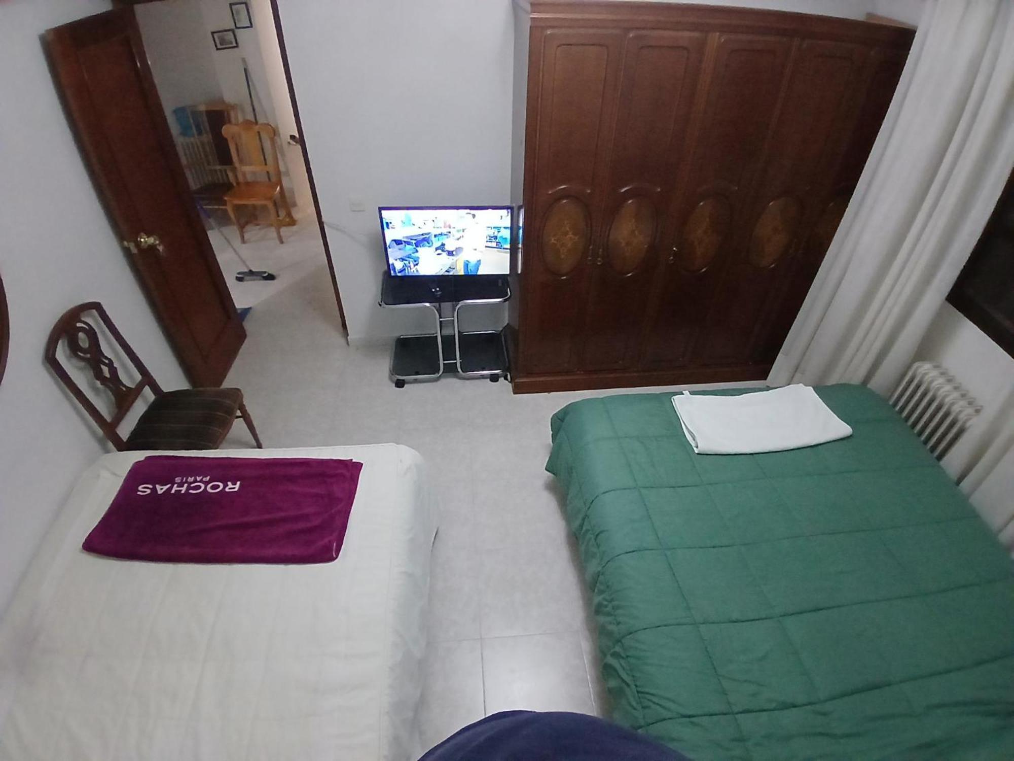 Pensión In Guest - Double In Chalet In *